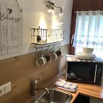 Gaestehaus Sandvoss تيتيسي نيوستادت