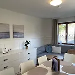 Gaestehaus Sandvoss شقة تيتيسي نيوستادت