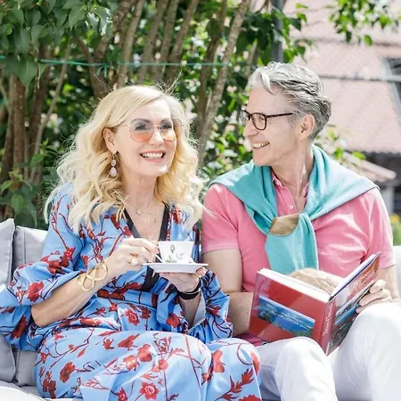 Gaestehaus Sandvoss * Titisee-Neustadt