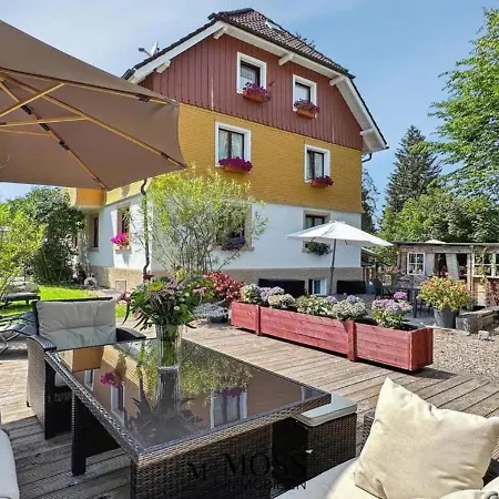 Gaestehaus Sandvoss * Titisee-Neustadt