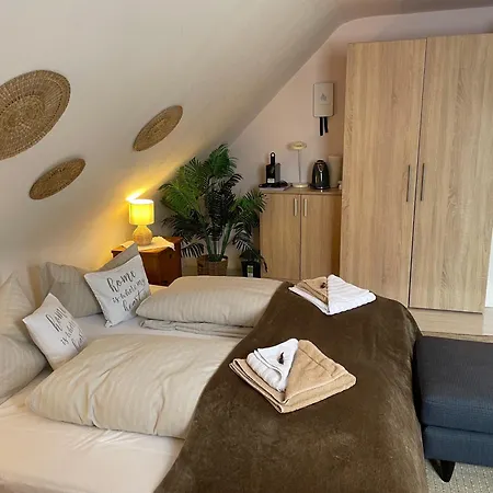 Gaestehaus Sandvoss * تيتيسي نيوستادت